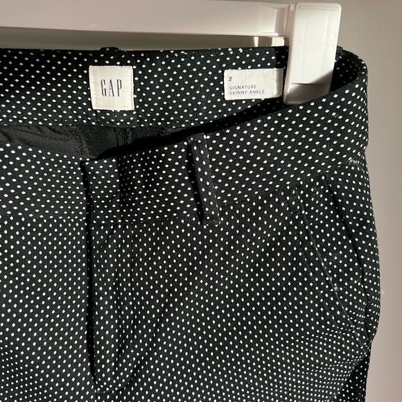 Gap capris size 2 polka dot - Picture 2 of 4
